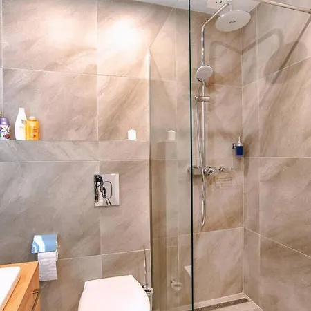 Apartment 2bd Super Spacious Peaceful Place In Ideal Centre